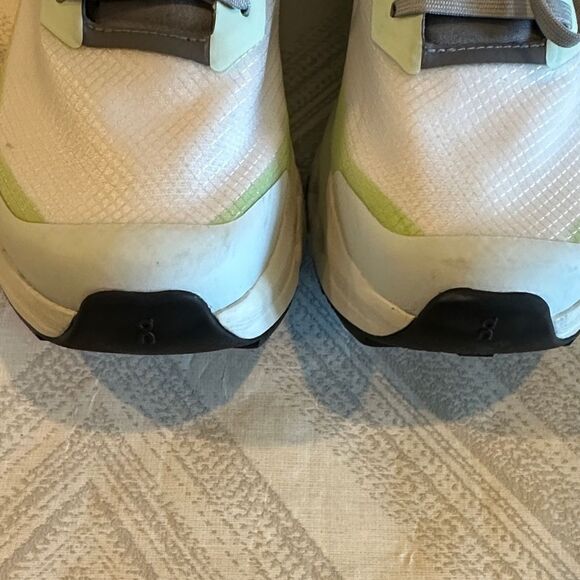 On Women’s Cloudvista 2 Lima Kiwi Trail Running Sneakers Size 8 - Picture 7 of 9